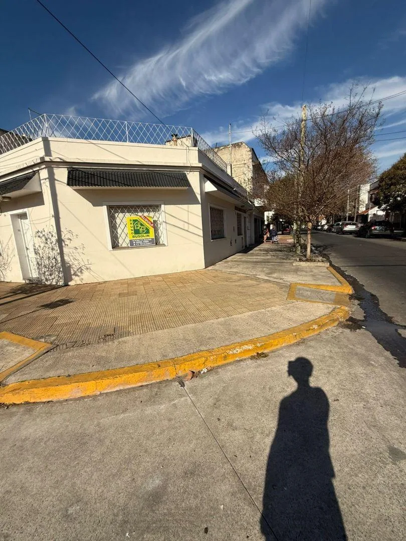 Gran PH Tipo Casa en Ciudadela a m de 2da Rivadavia