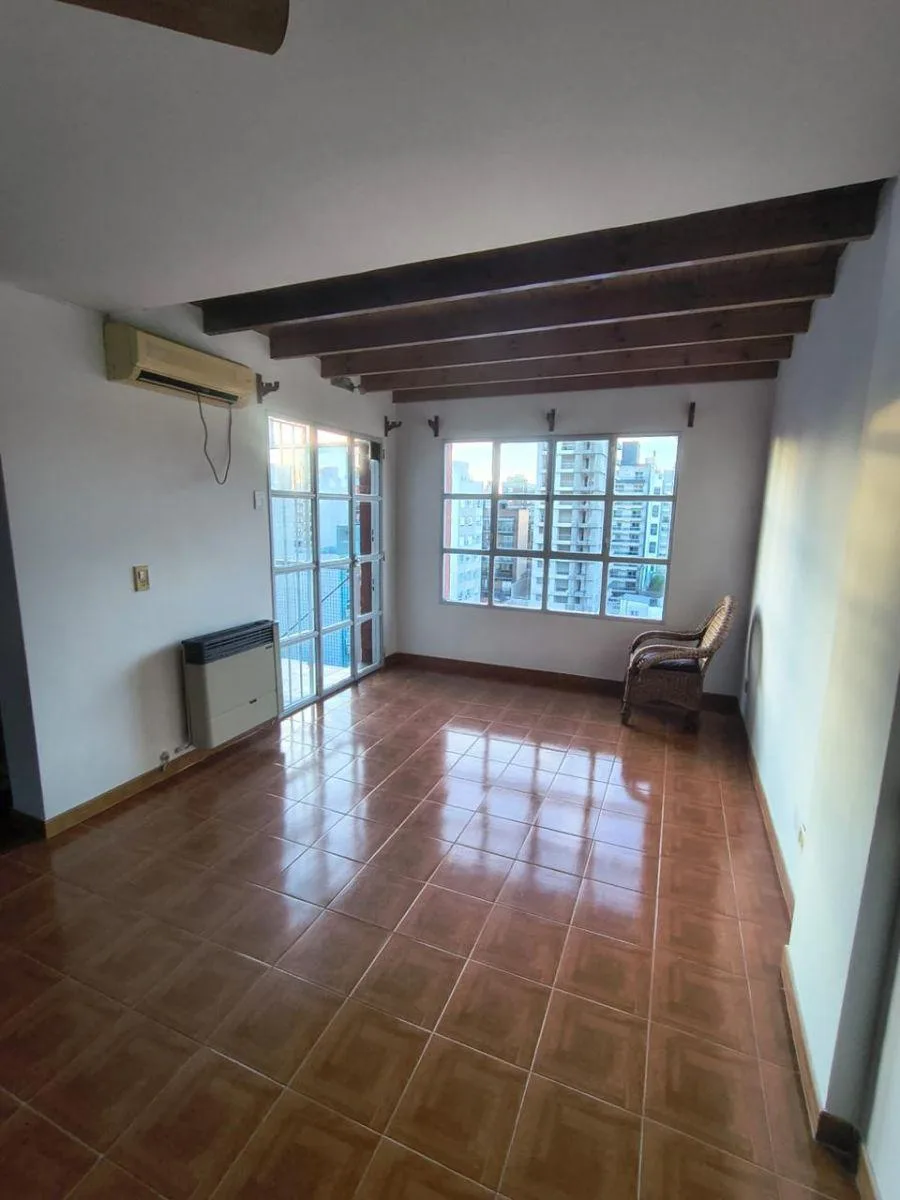 Departamento Duplex con 2 Dorm. en Alquiler en Lanús Oeste