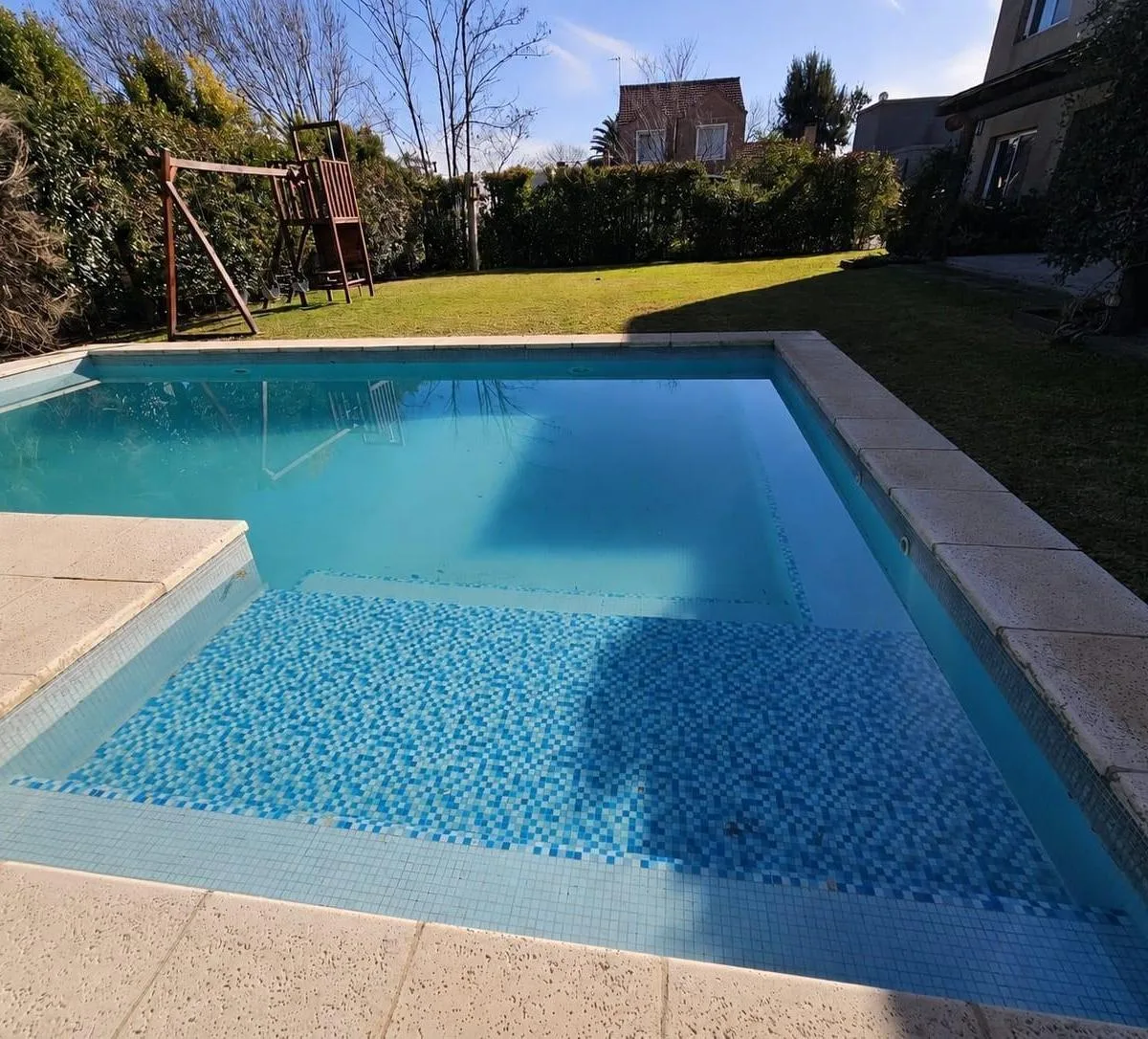 Casa en Alquiler Anual en Talar del Lago II, 3/4 Dorm. (2 en P. B) Juegos de Niños, Pileta