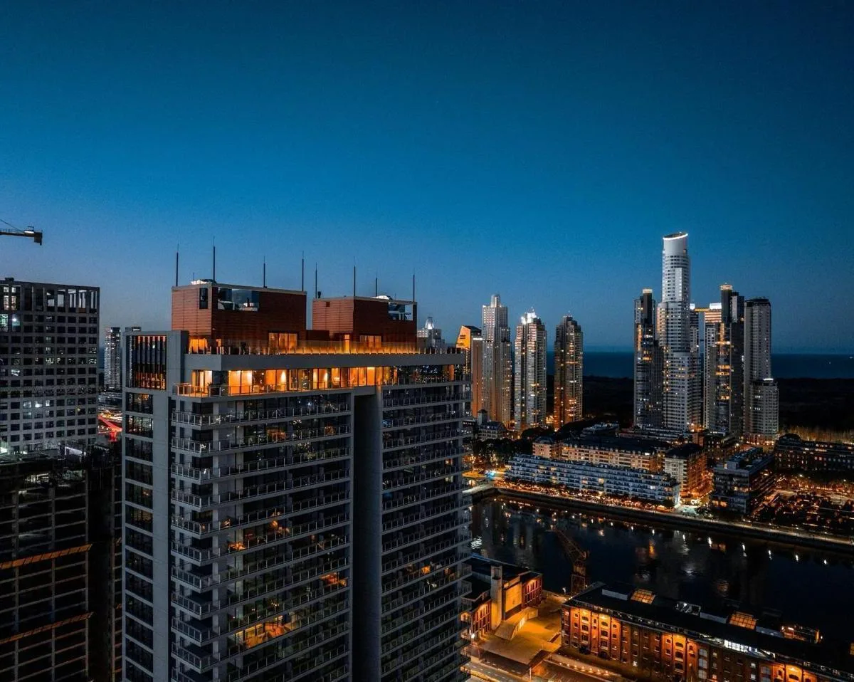 Studio en Alquiler con Vista Al Dique - Quartier del Bajo