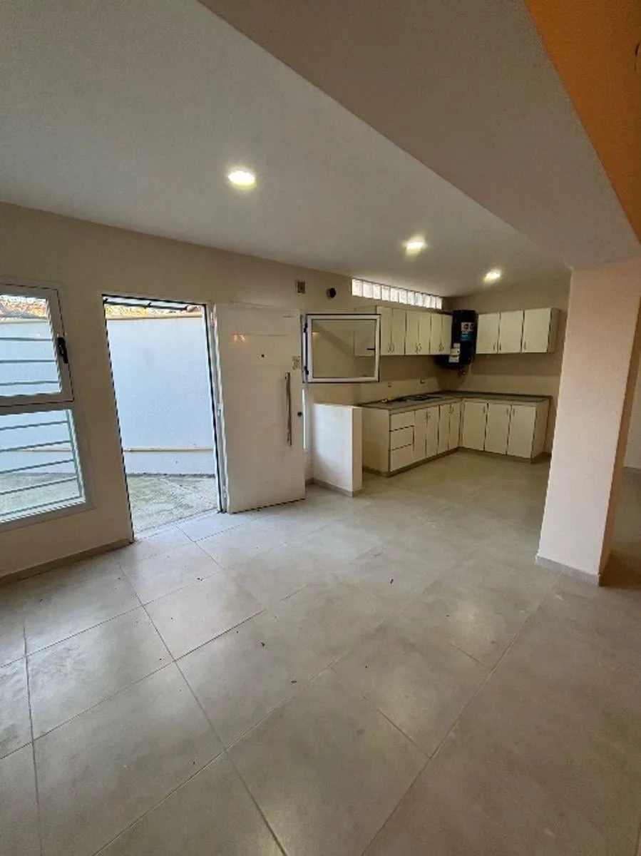 Casa PH alquiler Berazategui Oeste