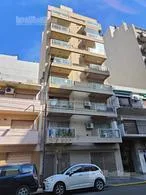 7° piso con balcón y terraza
