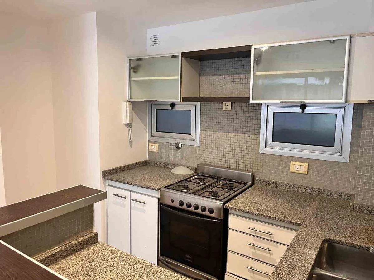 Departamento 3 Amb. Alquiler Caballito. Balcón