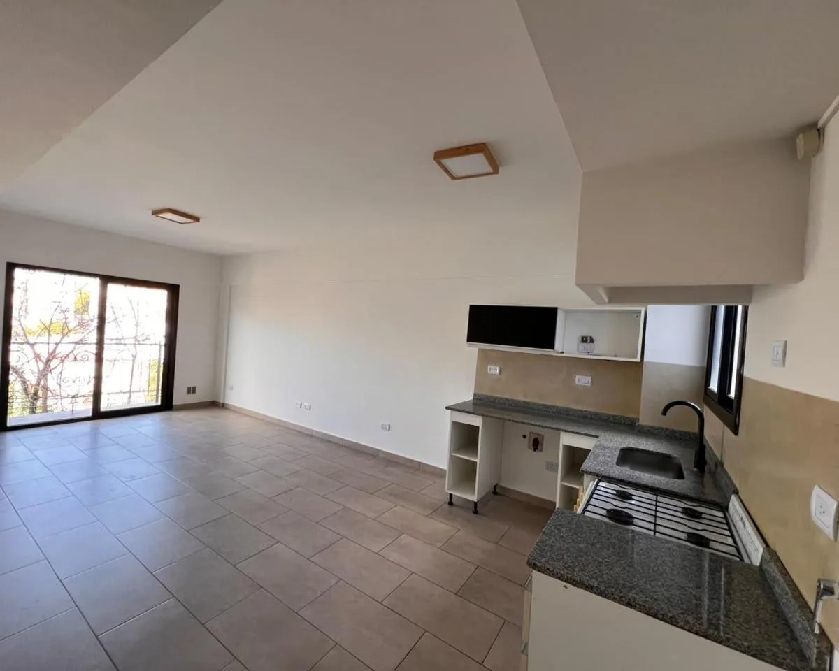 Studio with balcony and elevator
