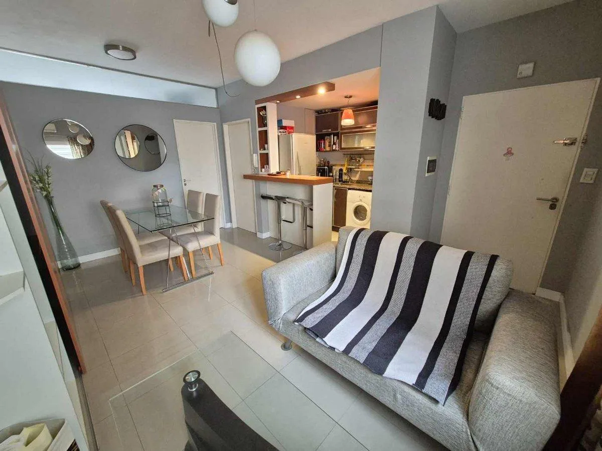 Furnished 2-room apartment with parking