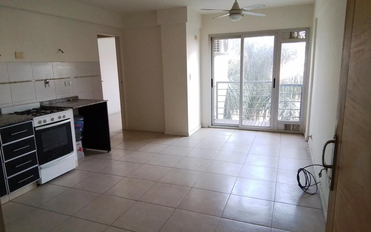 2 Ambientes con Balcon Sum Pileta Cochera