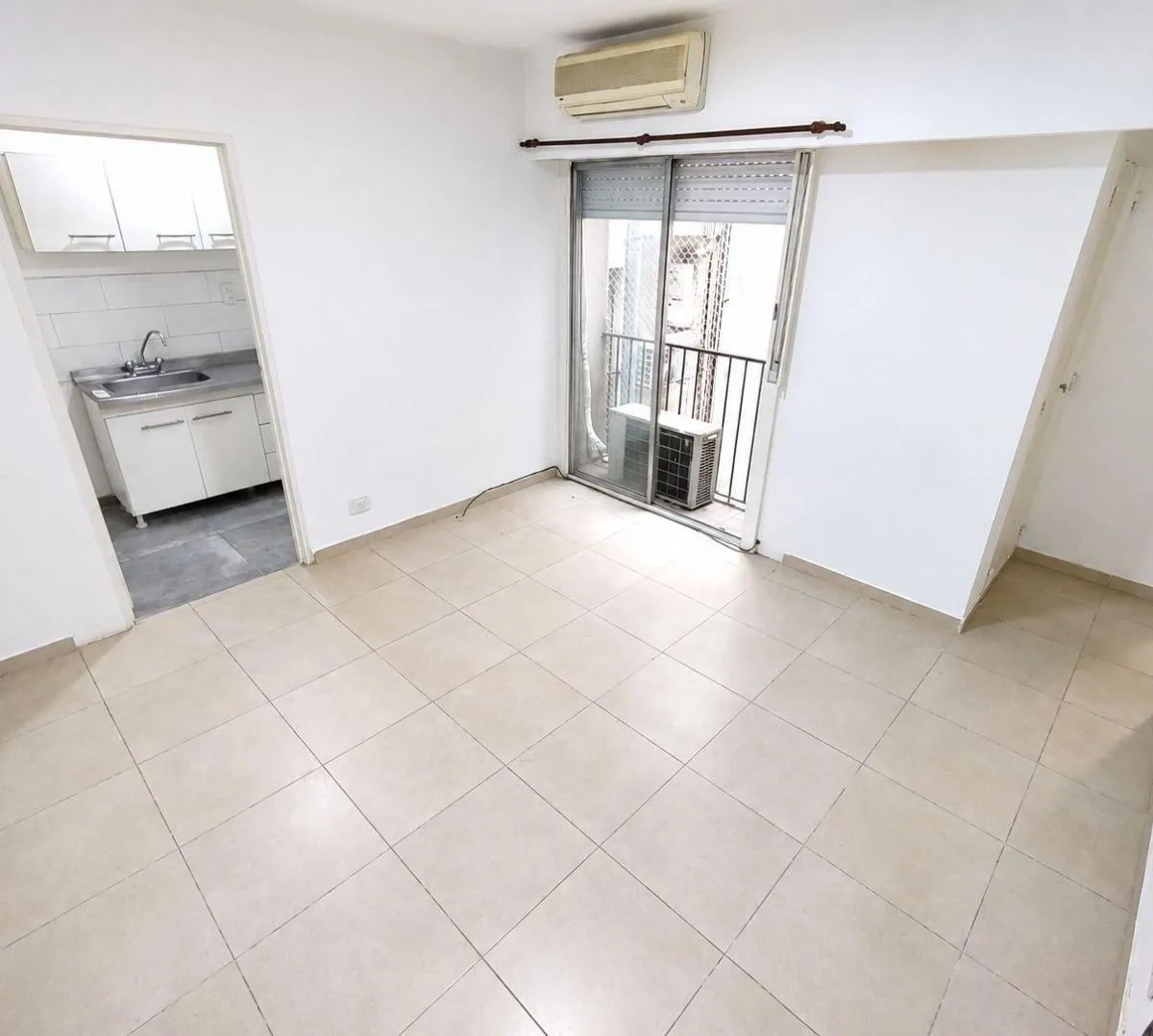 2-room apartment with balcony in Recoleta