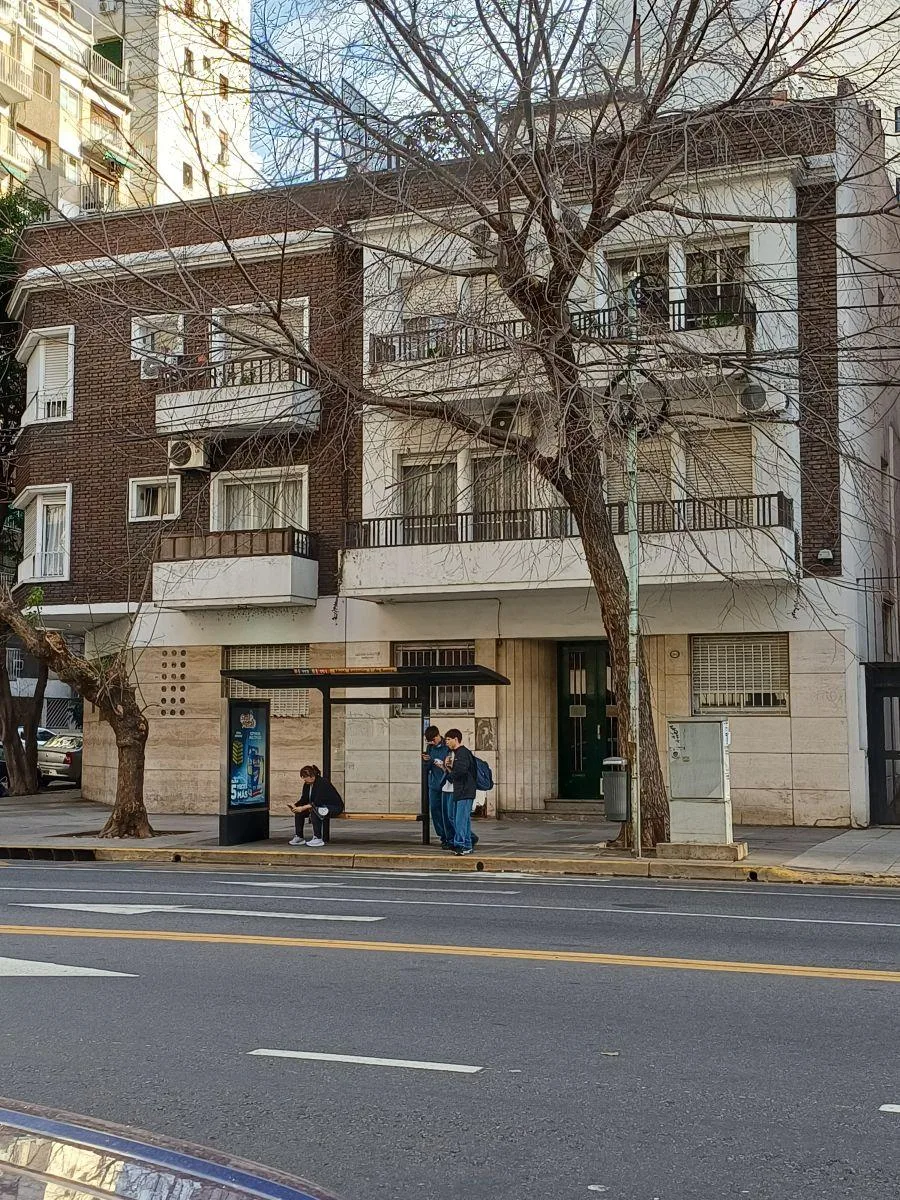 1 dormitorio, balcón y A/A