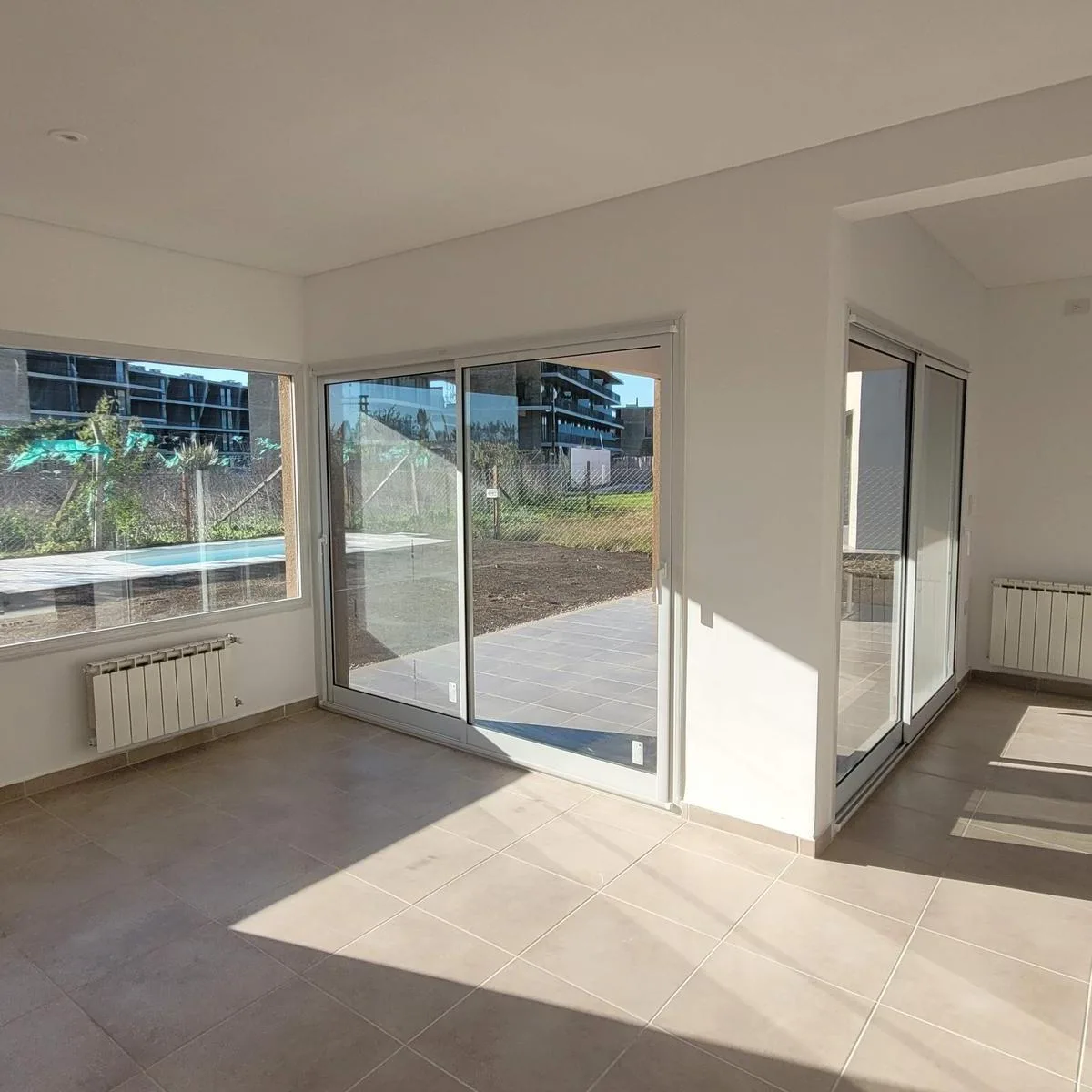 Casas de Santa María | Alquiler | Casa de 2 Dorm con Pileta en Barrio Sin Expensas