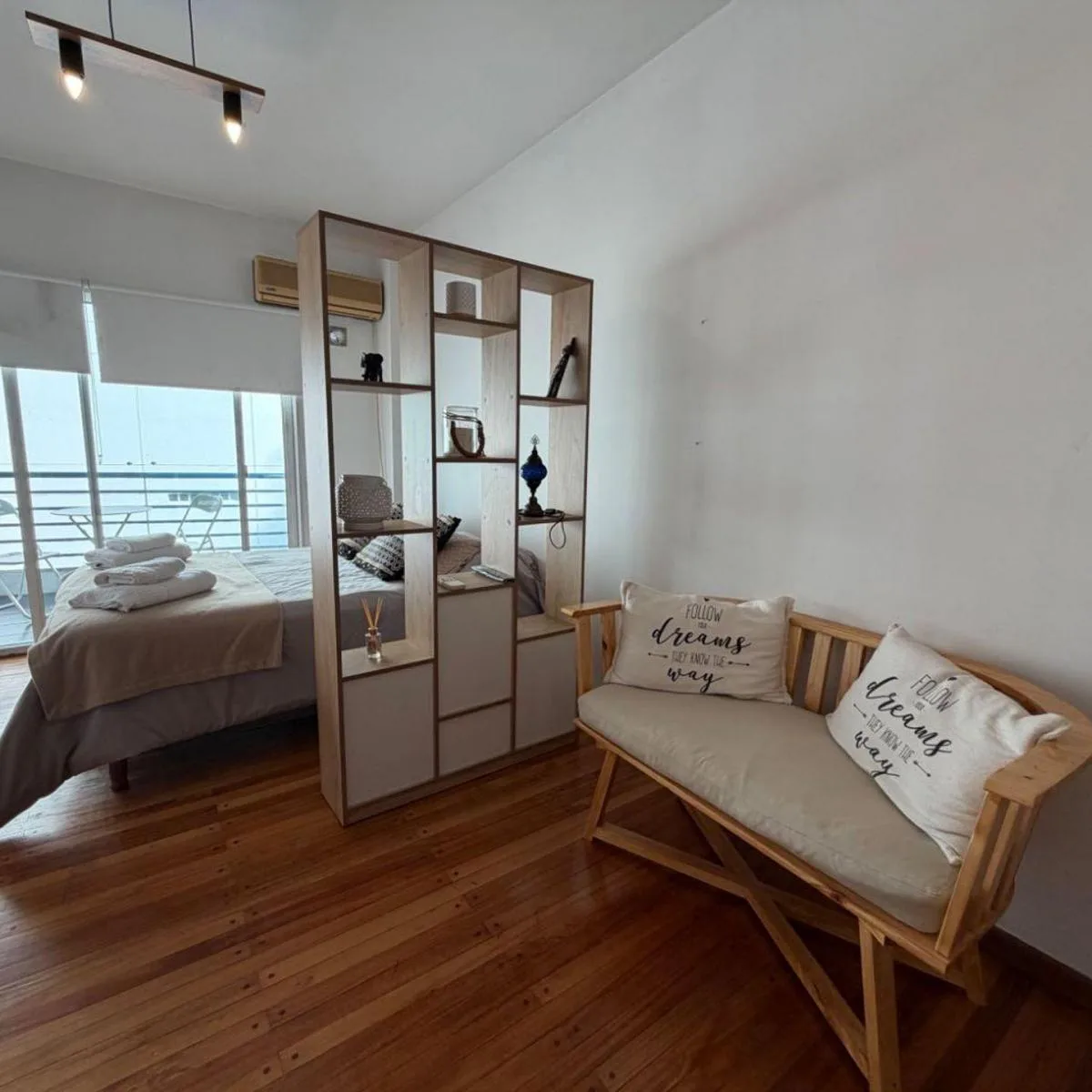 Furnished studio with pool