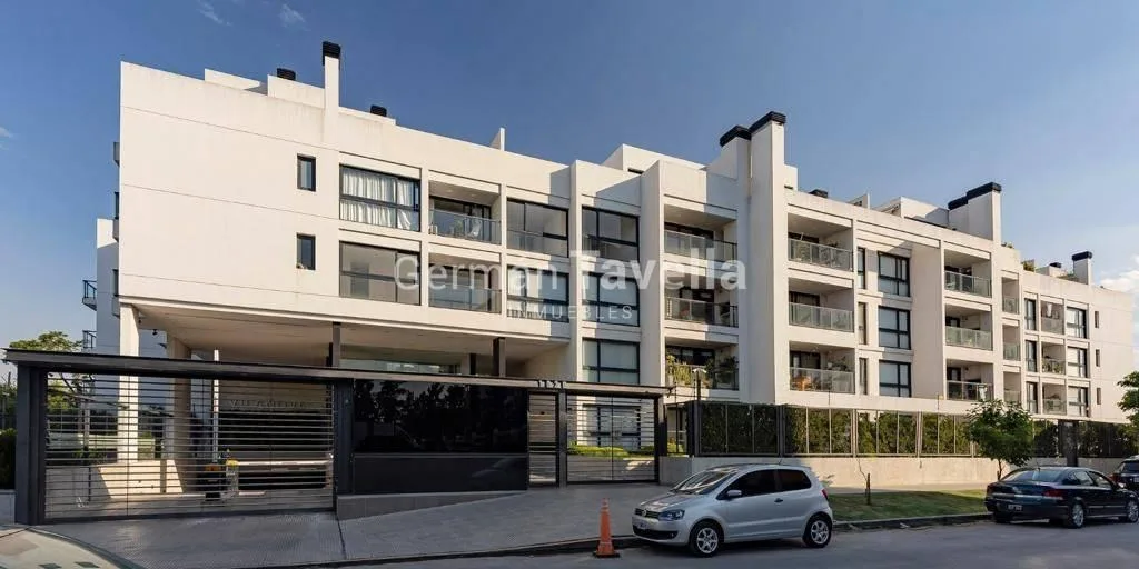 Departamento 4 ambientes con balcón