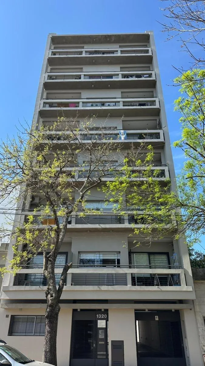 Departamento Muy Luminoso de un Dormitorio en 5º Piso