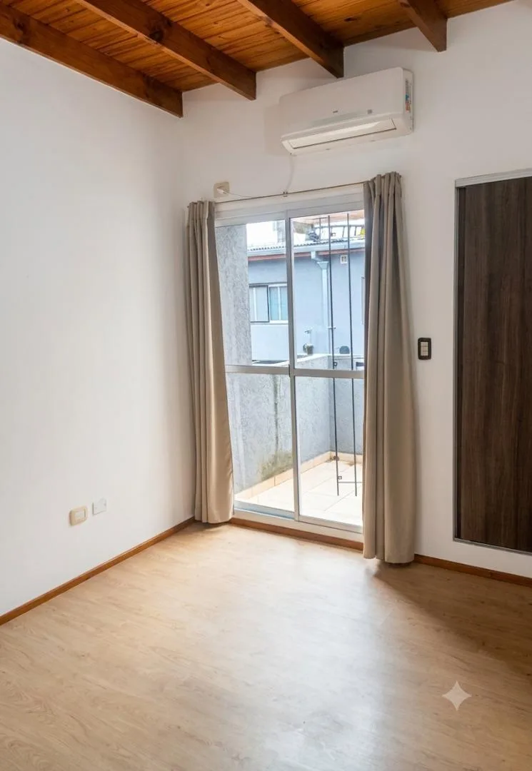 Dúplex 1 dormitorio con balcón