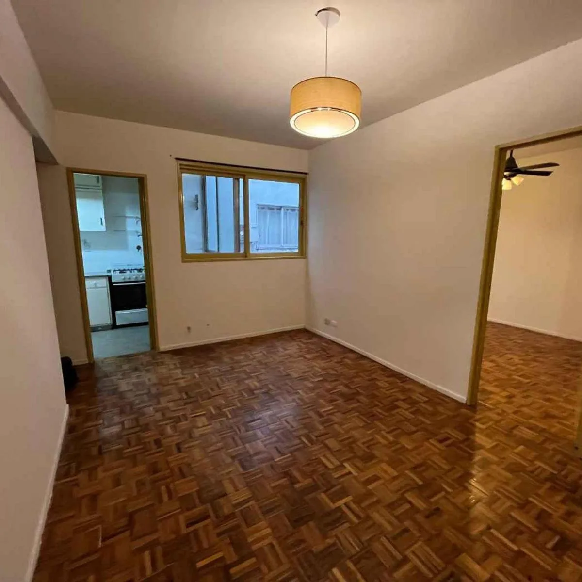 Internal 2-room apartment, parquet