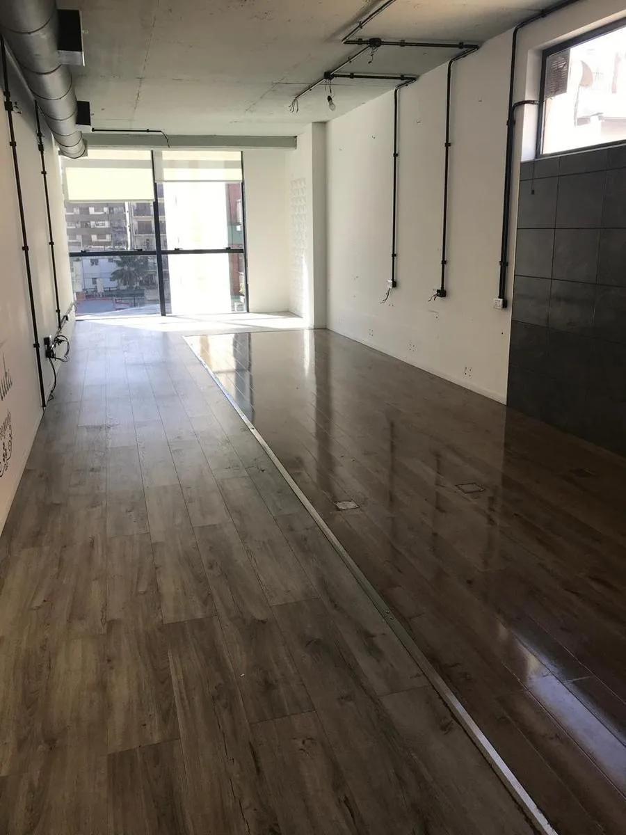 Studio com área de escritório