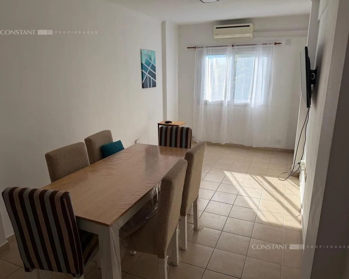 Apartamento mobiliado com vaga