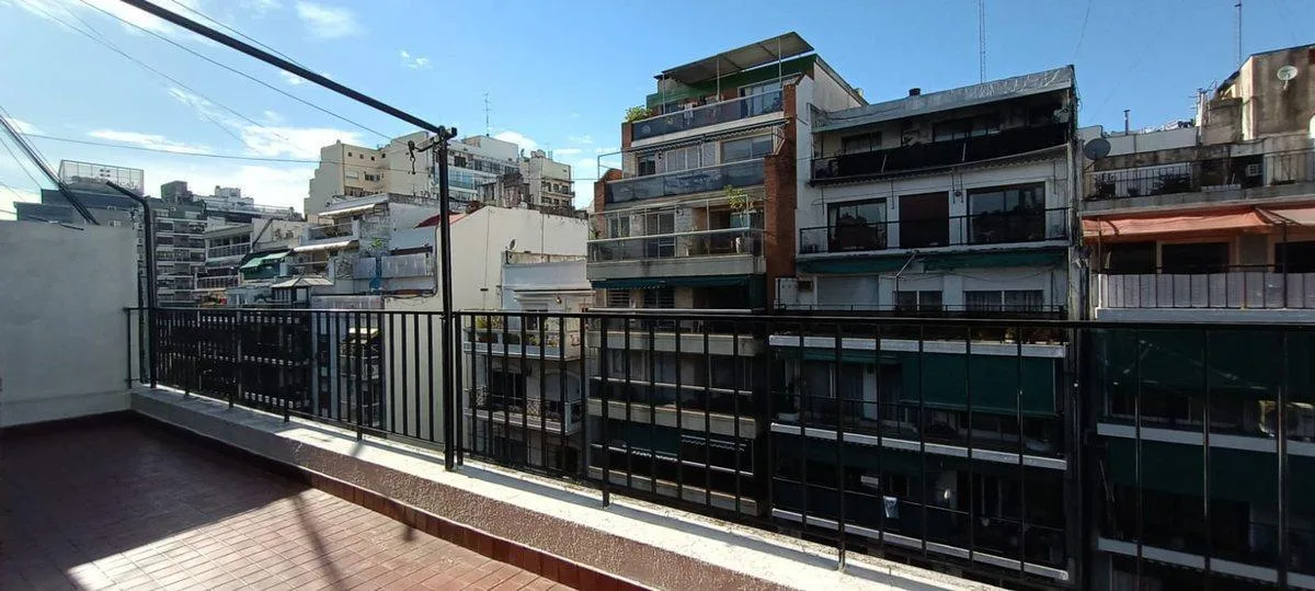 Dpto. 3 Ambientes Alquiler. Balcón Terraza
