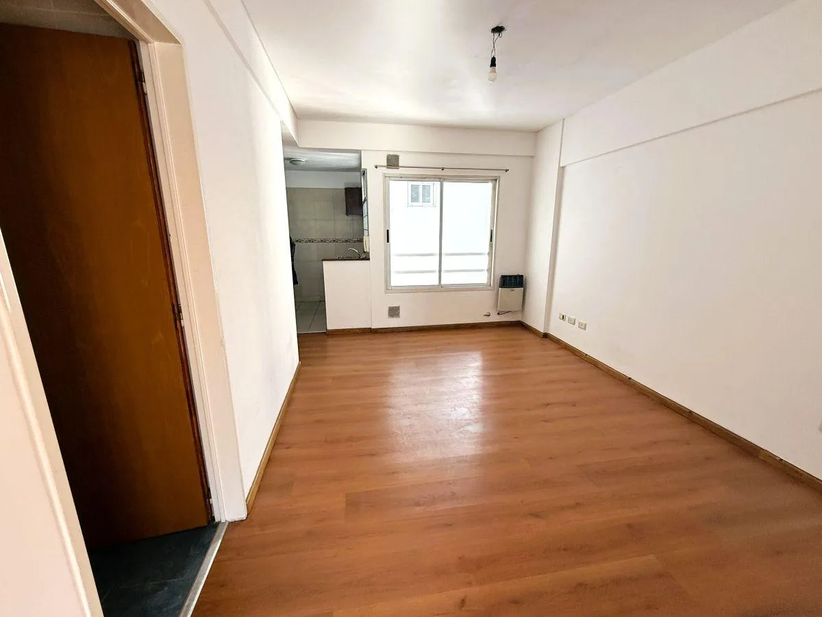 Rocamora Al 4400 - Escelente Unidad E 2 Ambientes con Balcón A/p