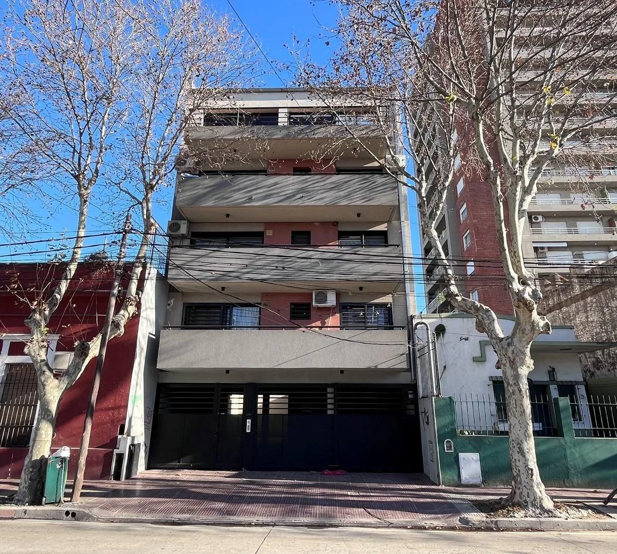 Departamento 2 Amb con Cochera Cubierta en Alquiler