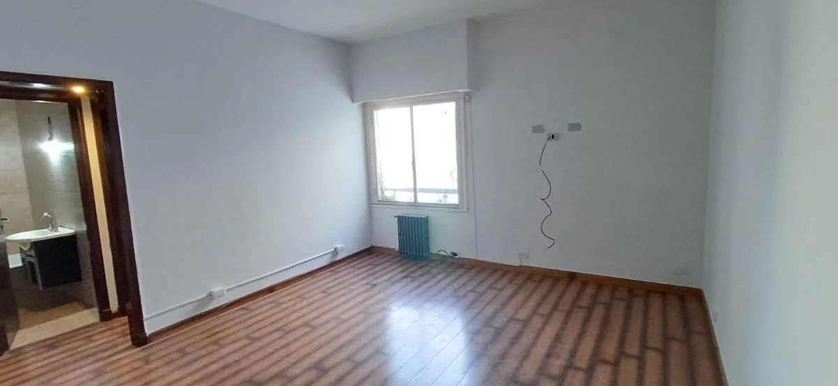 6th floor lateral 2-bedroom