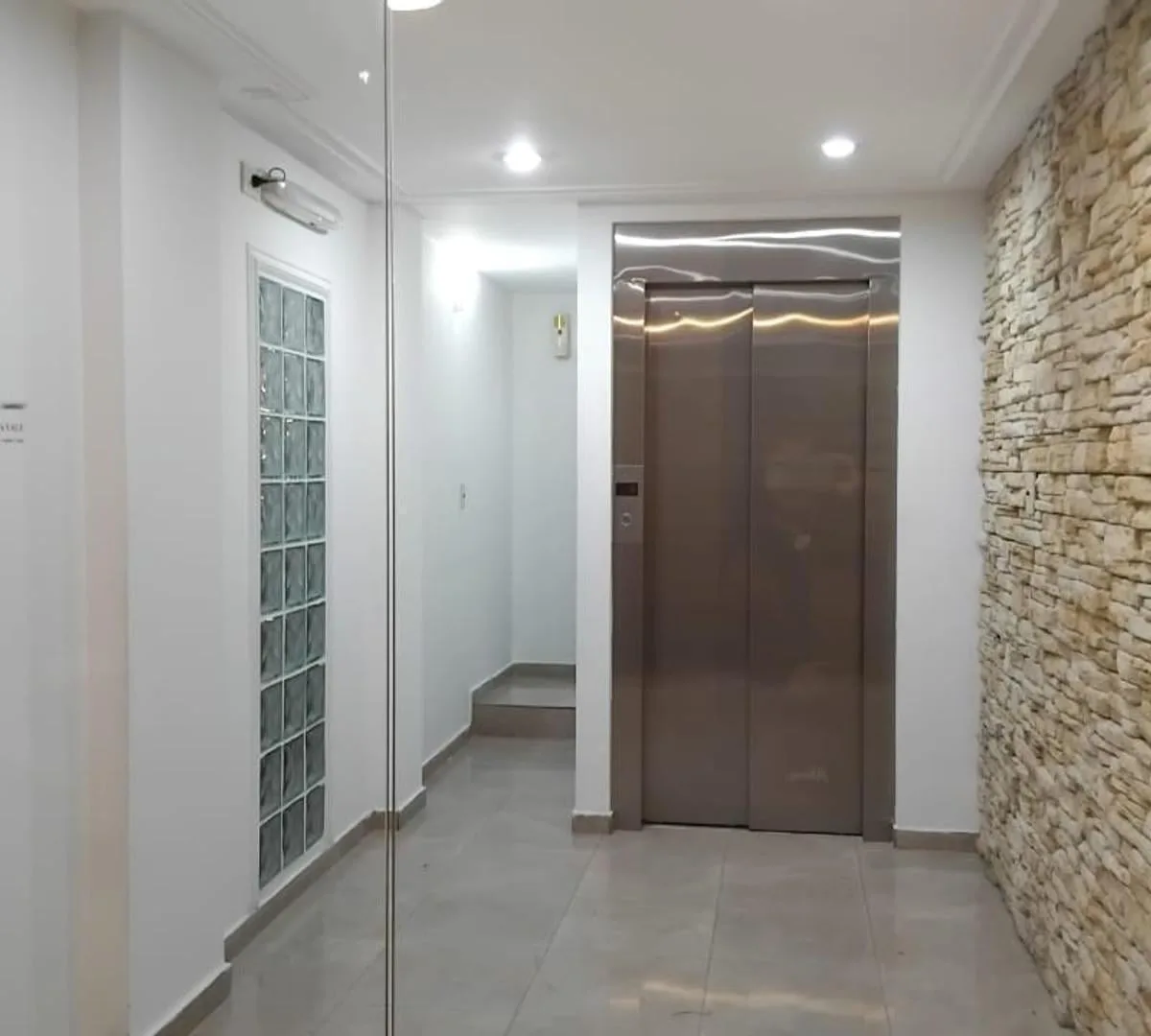 Departamento de 2 Ambientes Remedios de Escalada