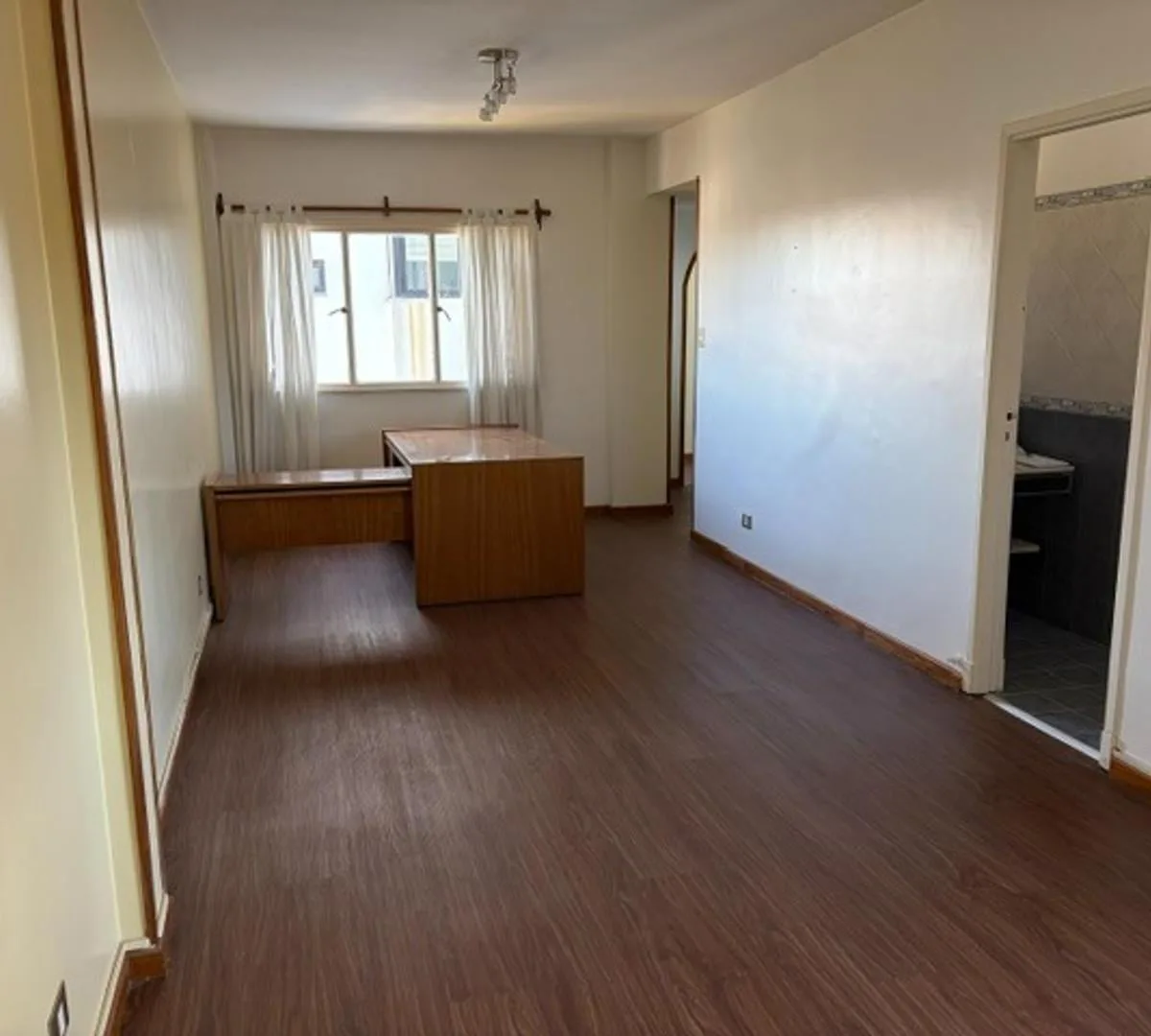 Professional studio 36 m² rear-facing