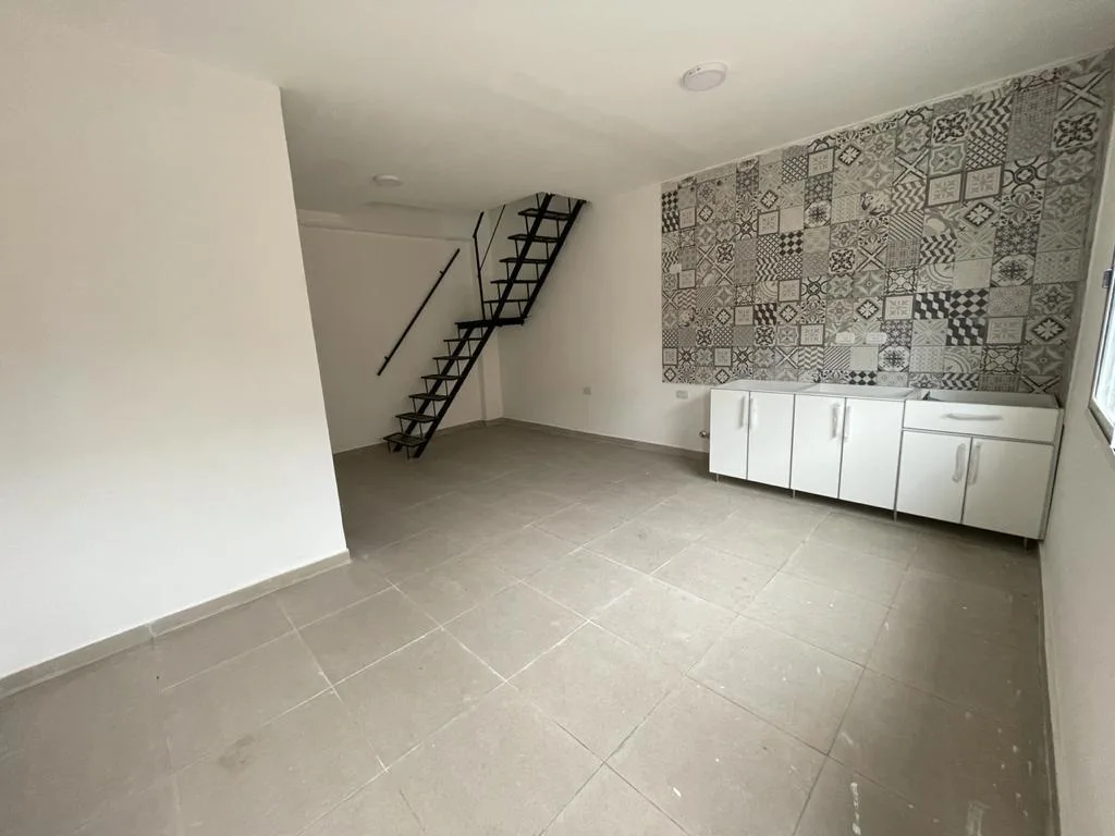 2 dormitorios, 160 m², cochera