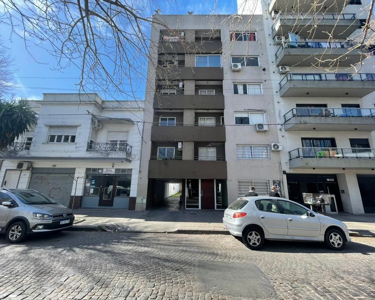 1BR apartment with balcony