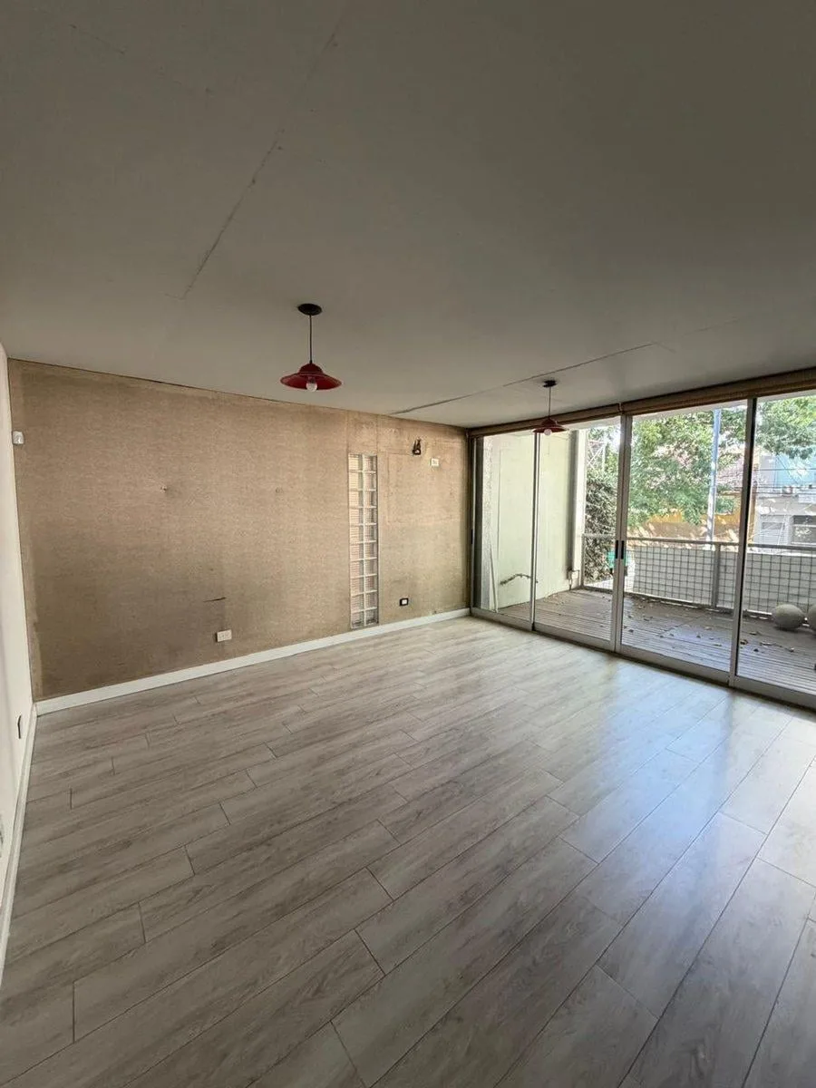 2 ambientes, balcón aterrazado