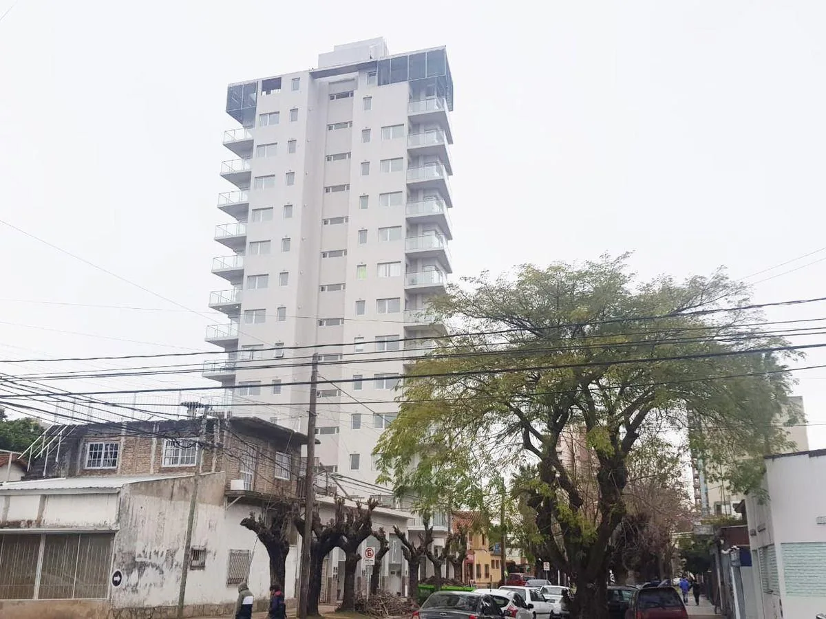 Venta Semipiso en San Miguel con Cochera (Apto Credito)