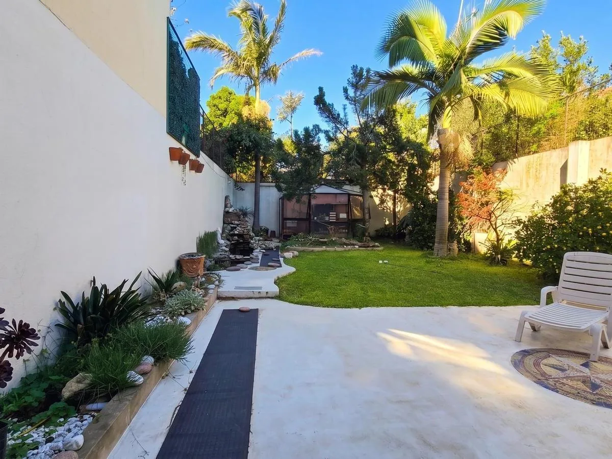 Venta de Casa Lote Propio con Jardin y Cochera en Agronomia