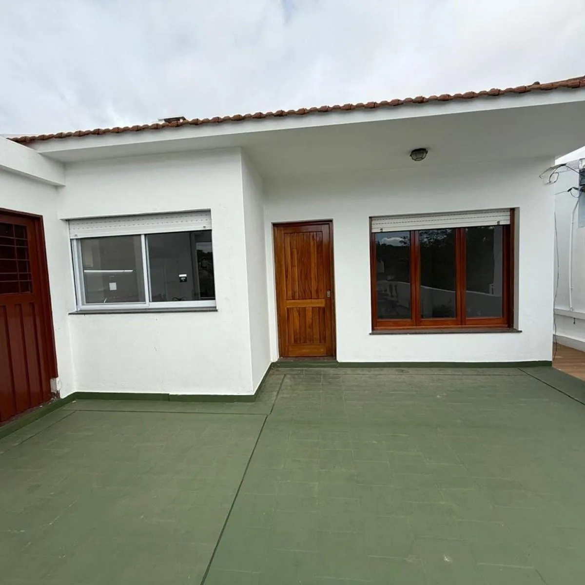 Alquiler Casa 3 Amb con Balcón Al Frente - Bernal