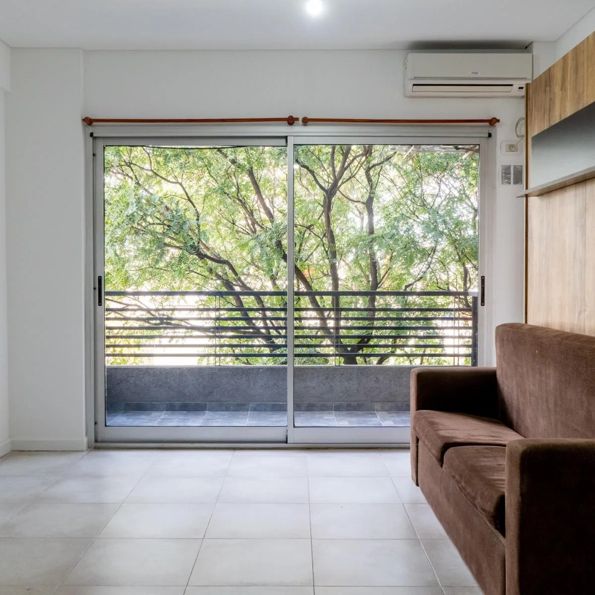 Monoambiente 6° piso con balcón