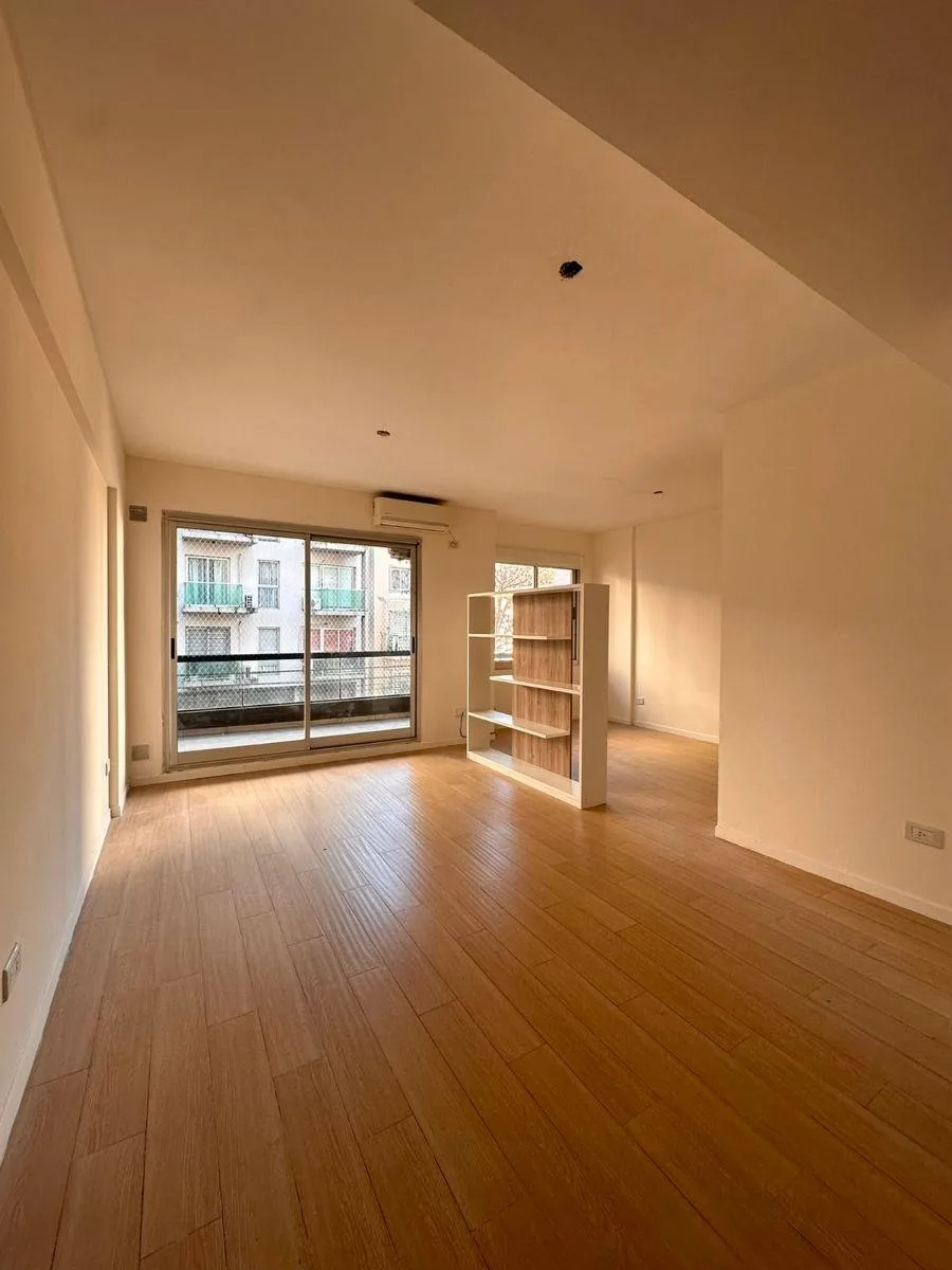 2nd-floor front unit with balcony