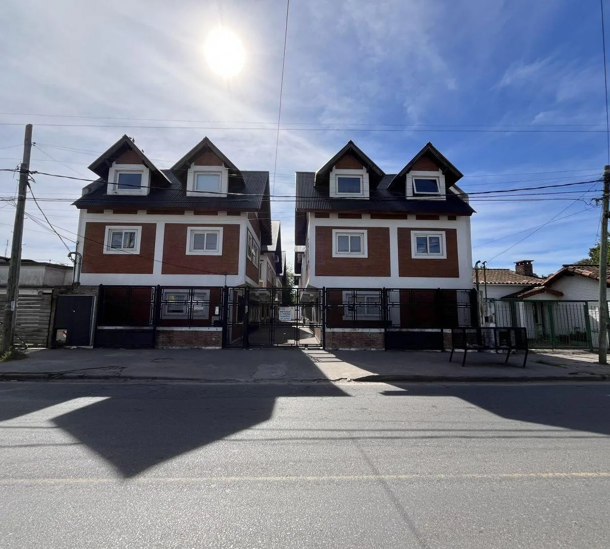 Departamento 4 Ambientes. | Int. Juan Irigoin Al 1400