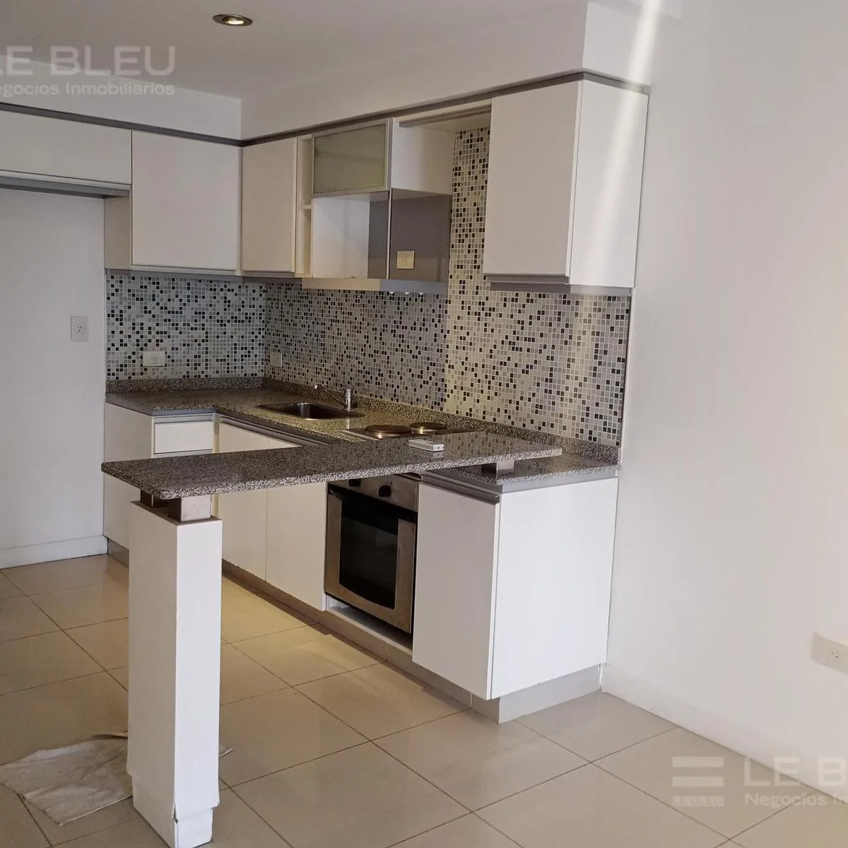 Studio with balcony, Belgrano