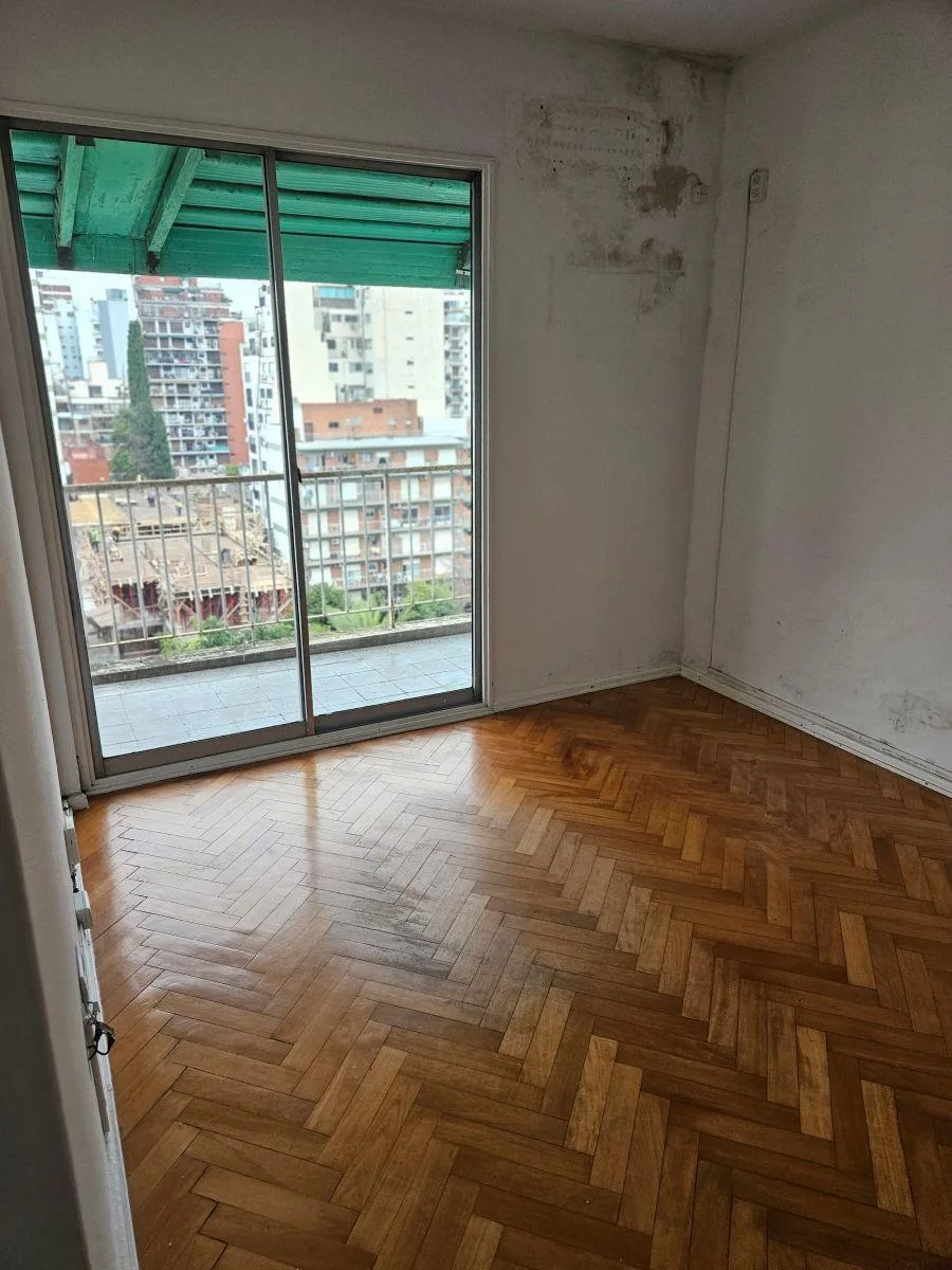 2 Ambientes con Balcon Corrido