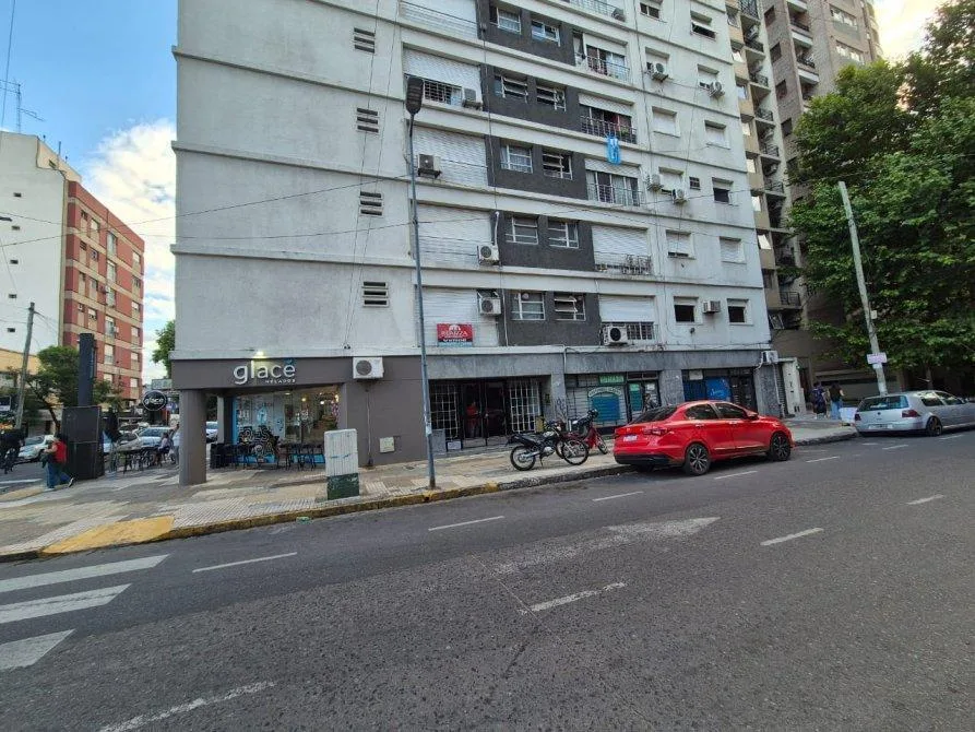 4-room unit with 3 offices