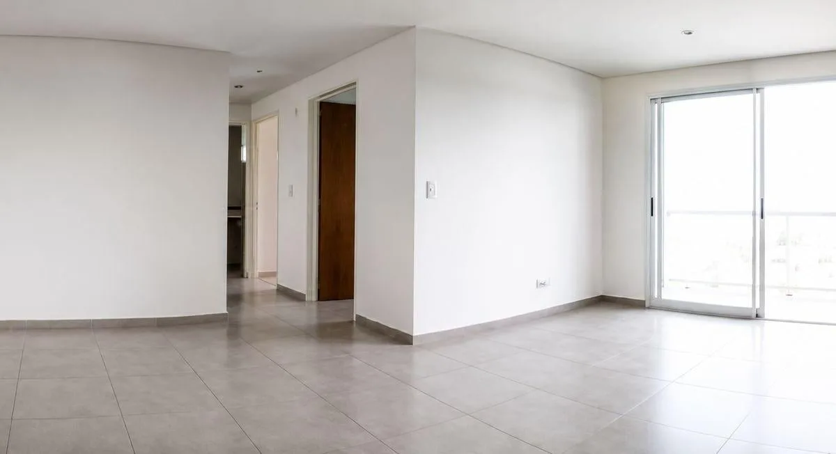 Listing: 1 bedroom, Flores
