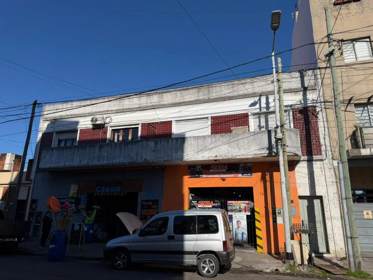 Departamento Tipo Casa de 3 Ambientes en Alquiler Sobre Av Manuel Belgrano