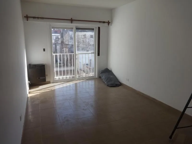 Departamento de 2 Ambientes en San Isidro - en Alquiler