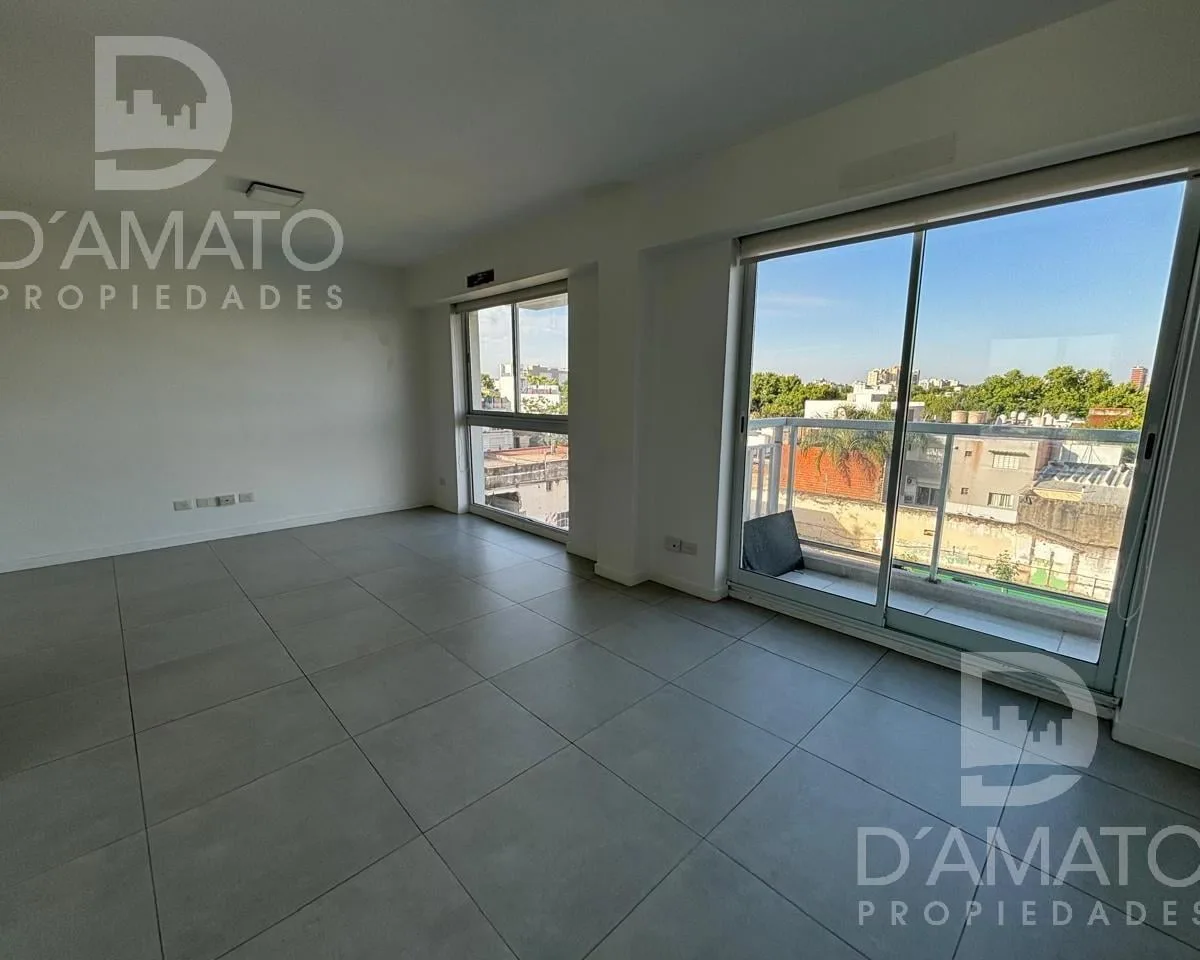 Departamento en Monte Castro