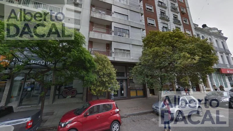 2BR, 70 m² central