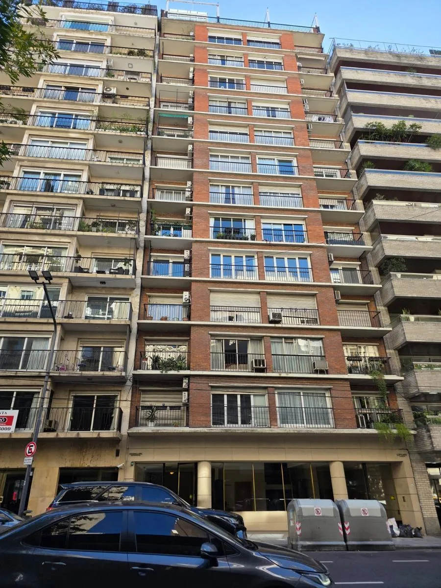 Edif de Categoria - Imperdible Alquiler Super Luminoso con Cochera y Seguridad 24hs