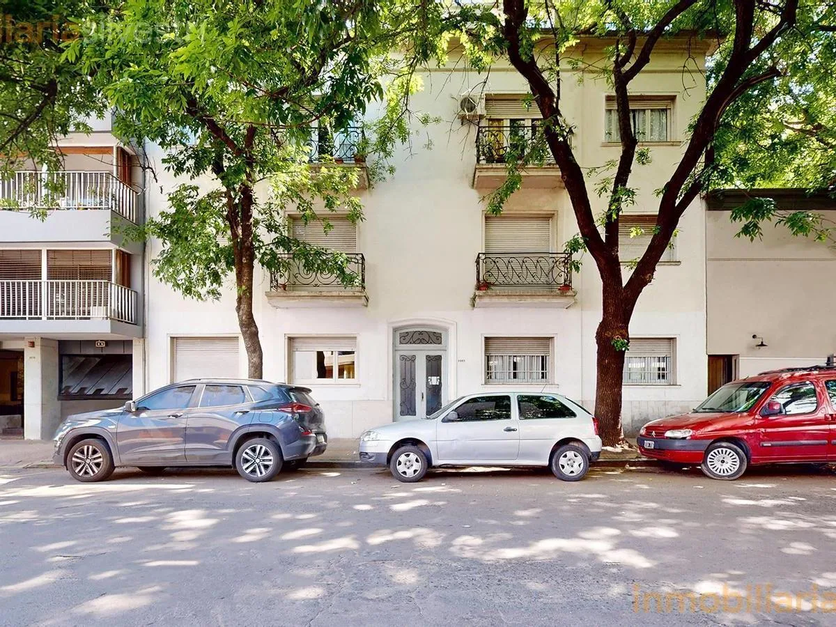 3 dormitorios, balcón y patio