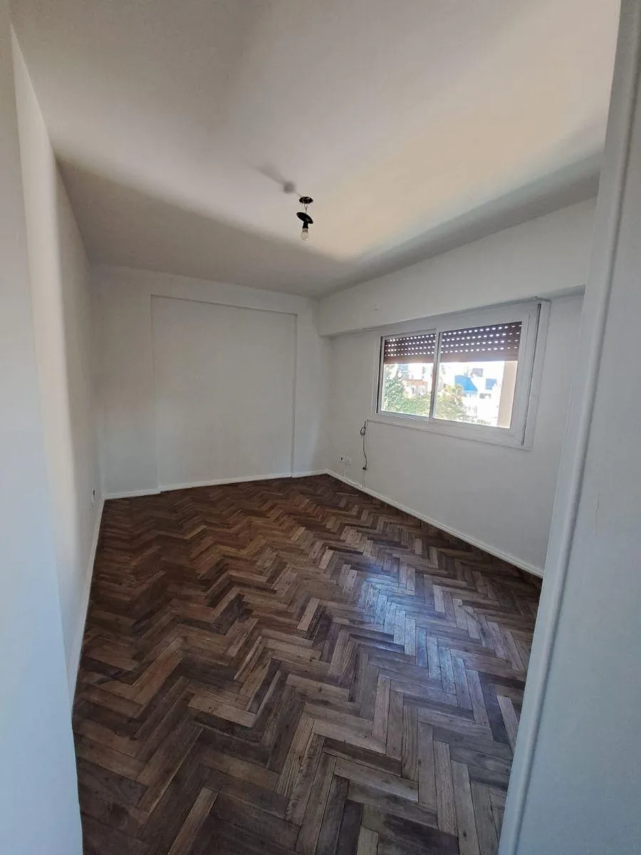 Monoambiente lateral, 22 m²