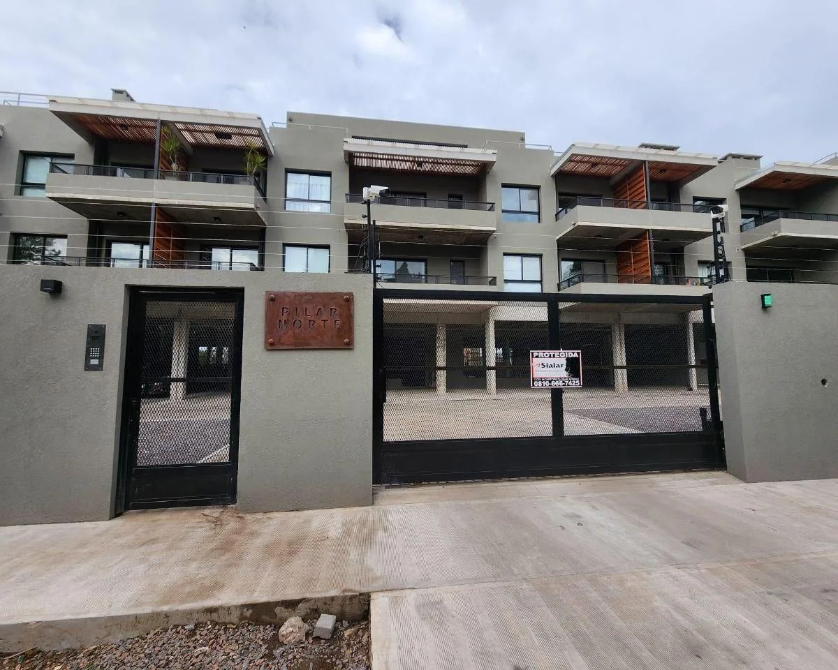 Monoambiente amoblado con balcón