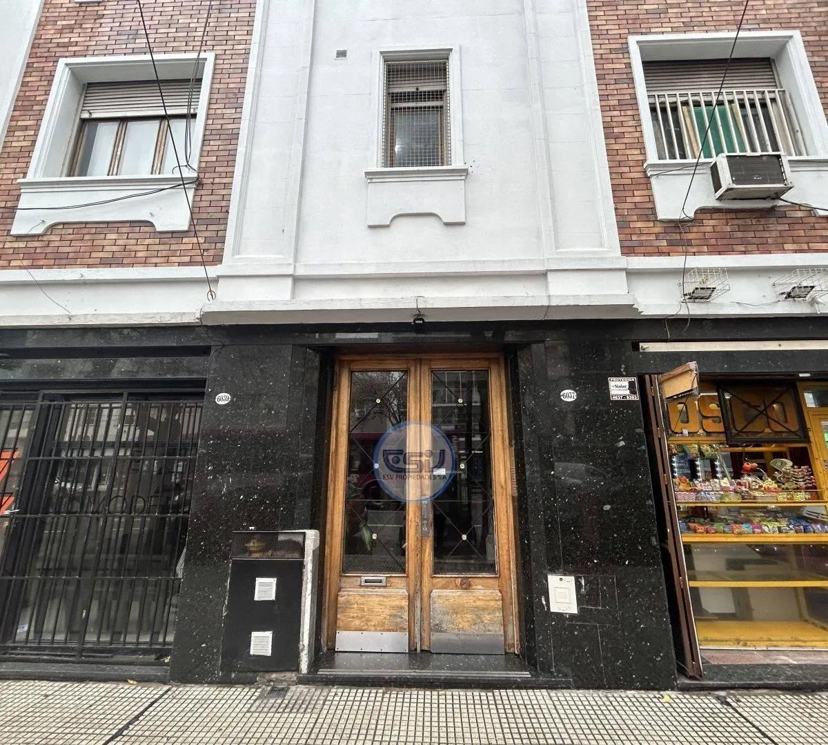 2 ambientes con patio común