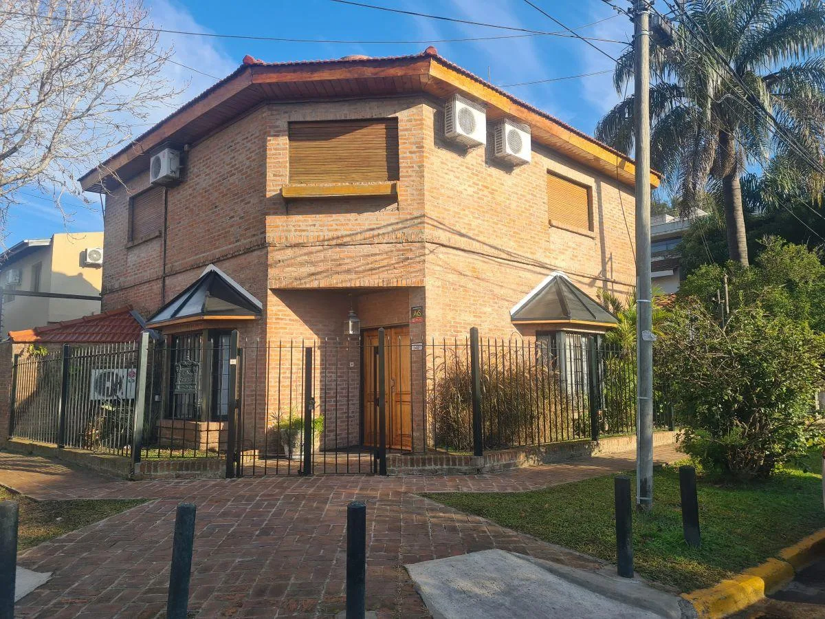 Chalet en Alquiler en Martinez