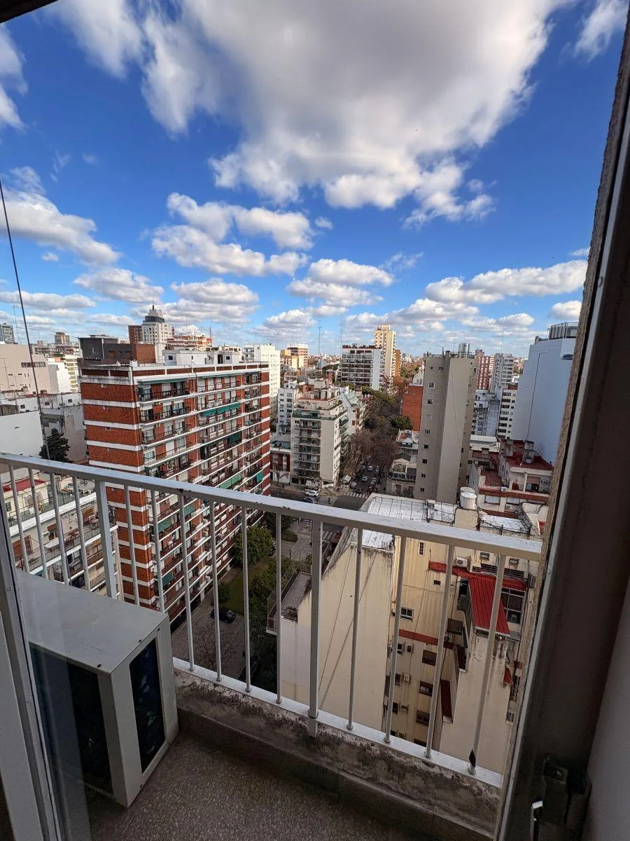 Monoambiente con Balcon Frances A/c Super Luminoso